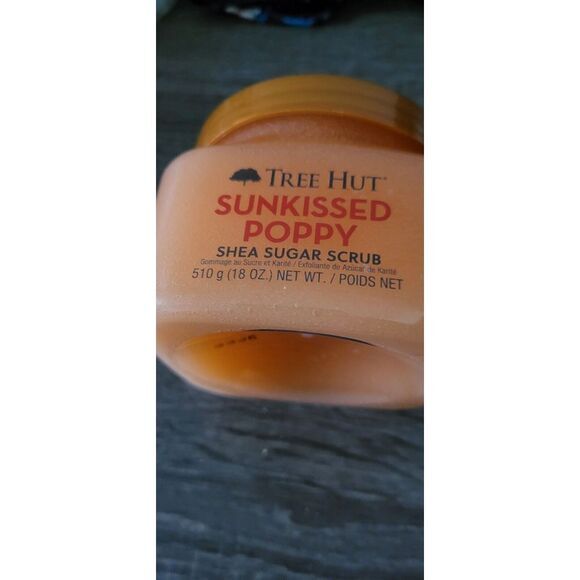 Tree Hut Sunkissed Poppy Shea Sugar Scrub. Mangold White Lily Shea Butter - Picture 3 of 4